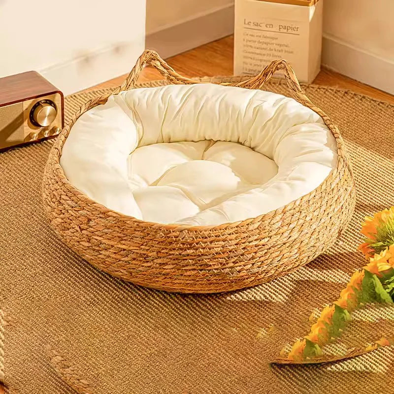 Cozy Woven Cat Bed with Soft Plush Cushion